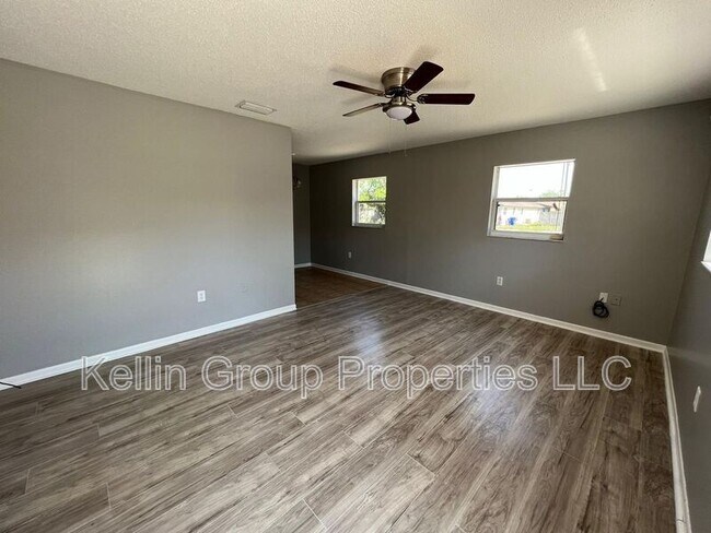 Building Photo - 1308 Herschell St