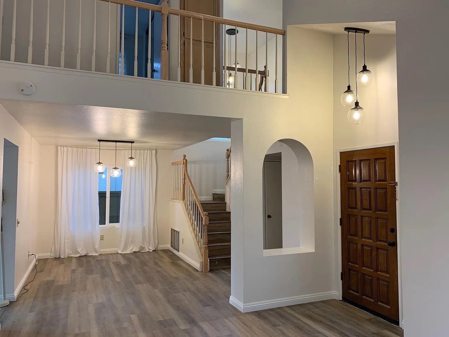 Building Photo - 10734 Chinon Cir