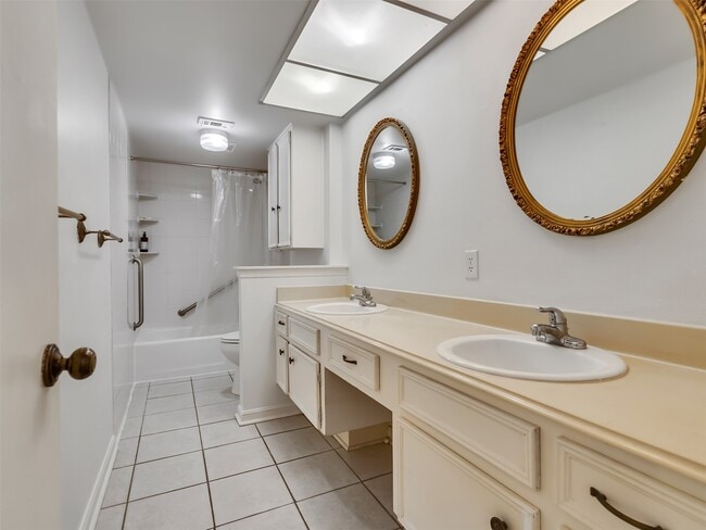 Building Photo - 15443 W Willowwind Cir