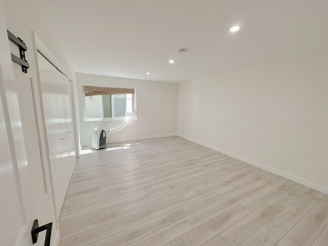 Floorplan - 4251 Duquesne Ave