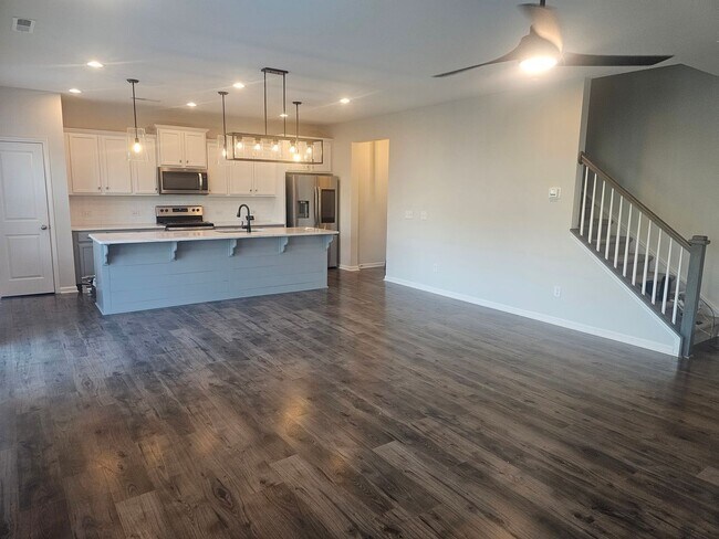 Building Photo - 1237 Scotch Meadows Loop