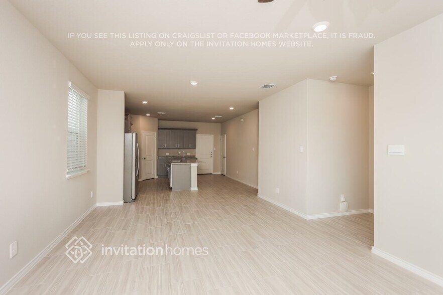 Building Photo - 3305 Blue Jay Way