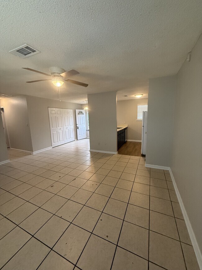 Building Photo - 109 Mauldon Ct