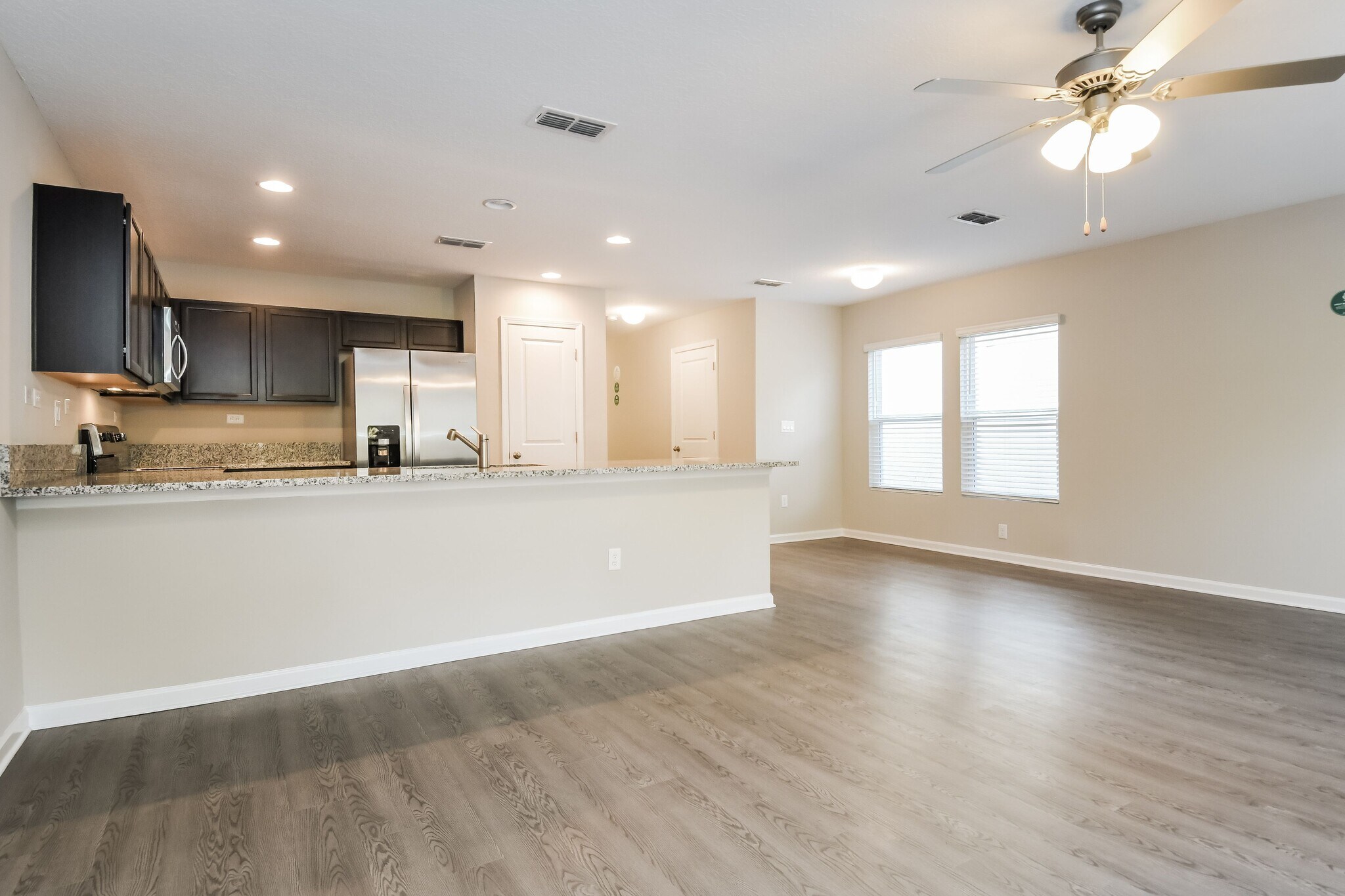 Building Photo - 783 Henley Ct
