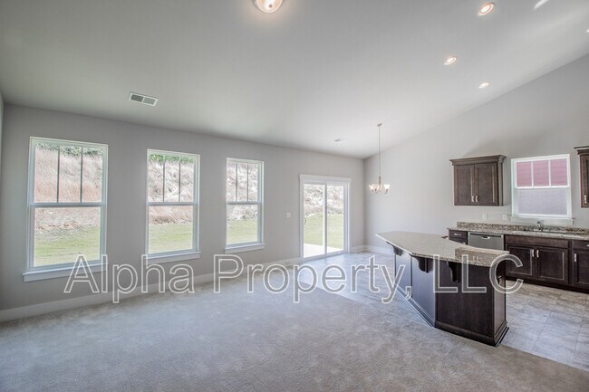 Building Photo - 316 Runion Lake Ct