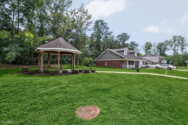 Building Photo - 4 br, 2.5 bath House - Oak Hollow