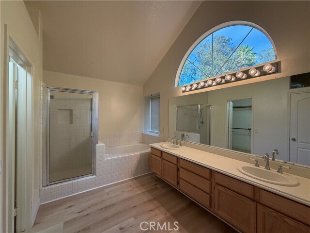 Building Photo - 2 Chickadee Ln
