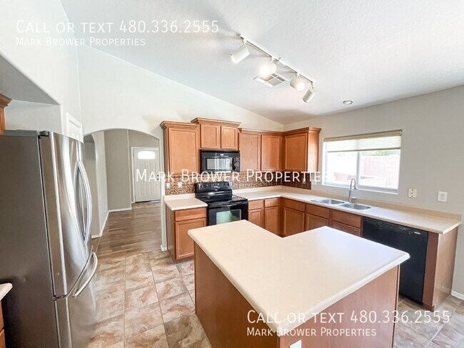 Building Photo - 22264 W Antelope Trail