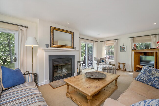 Building Photo - 268 Under Mountain Rd