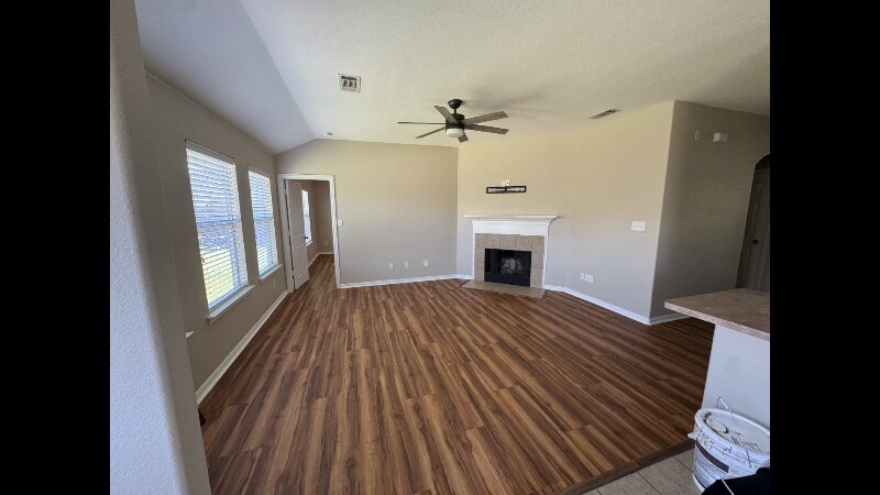 Building Photo - 3615 Applewood Rd