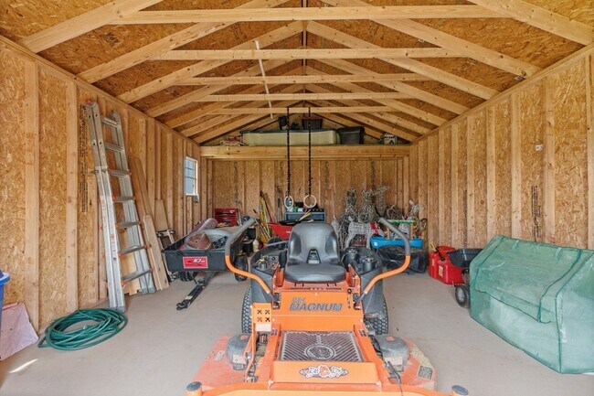 Building Photo - 9708 Puma Tr