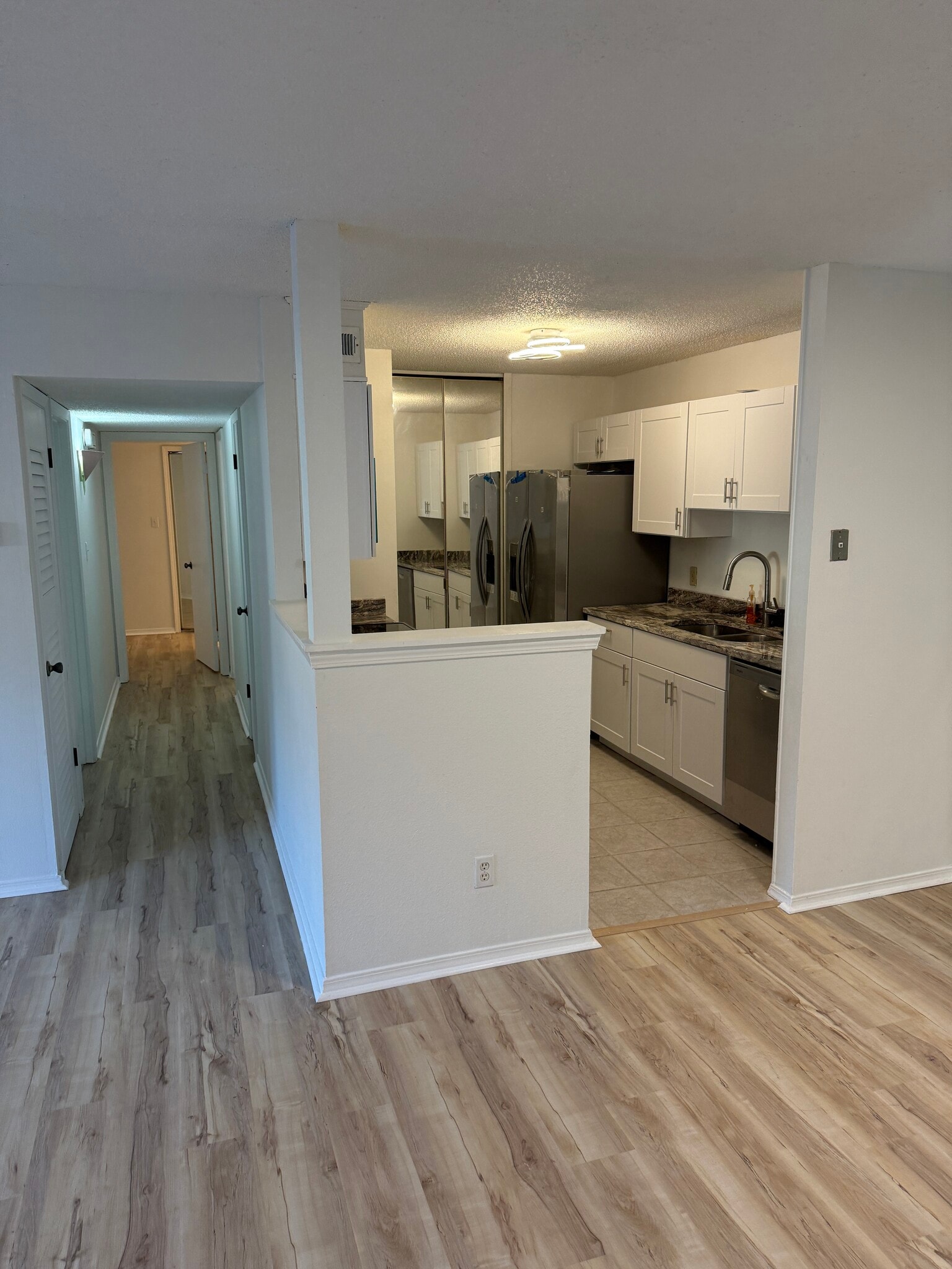 Building Photo - 2299 Scenic Hwy