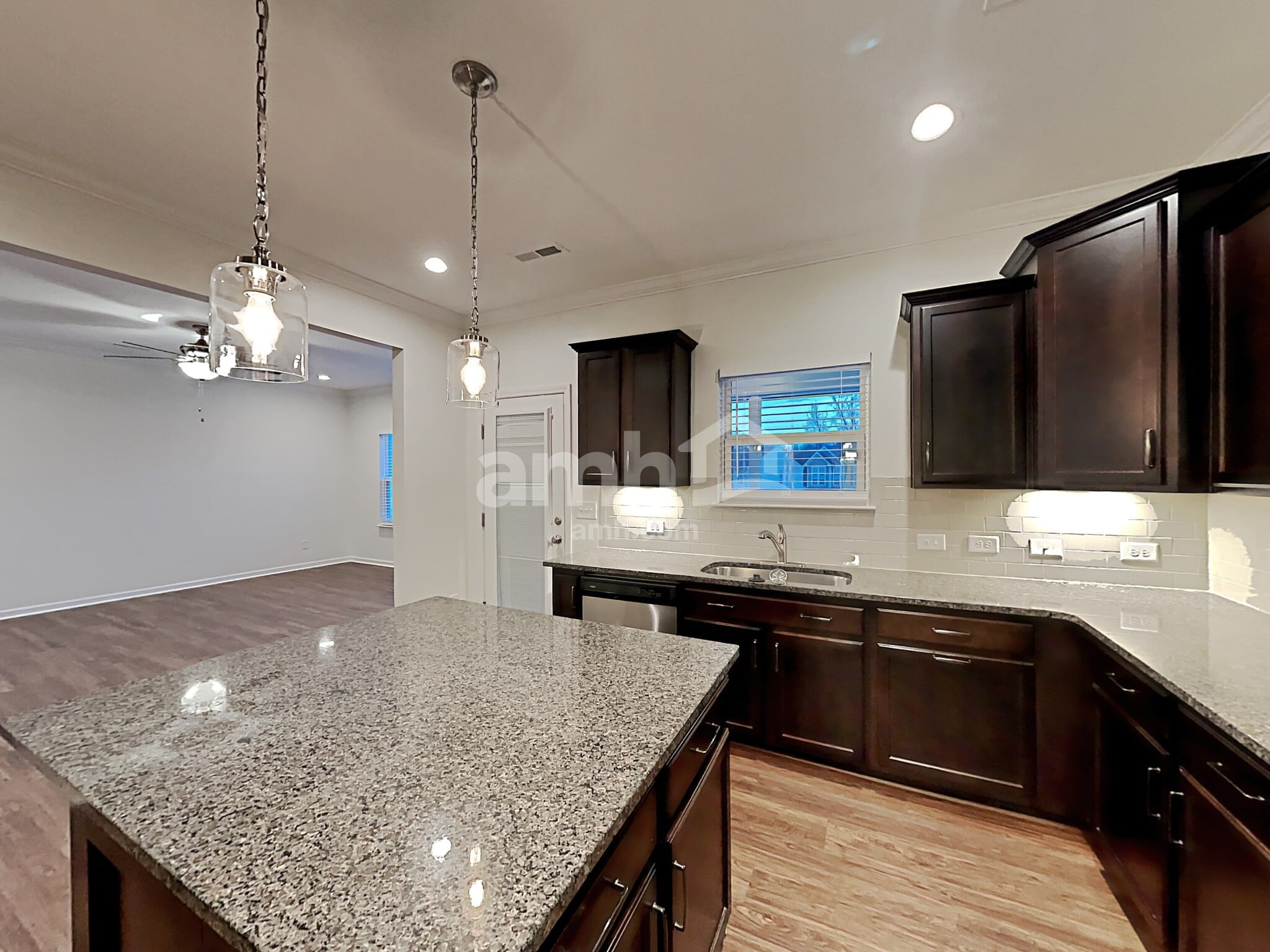 Building Photo - 500 Horseman Park Pl