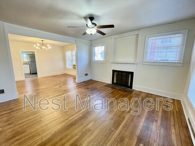 Building Photo - 117 Woodside Ave