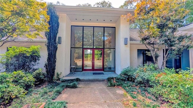 Building Photo - 2939 Rivercrest Dr