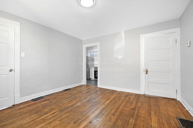 Building Photo - 2645 Grand Ave