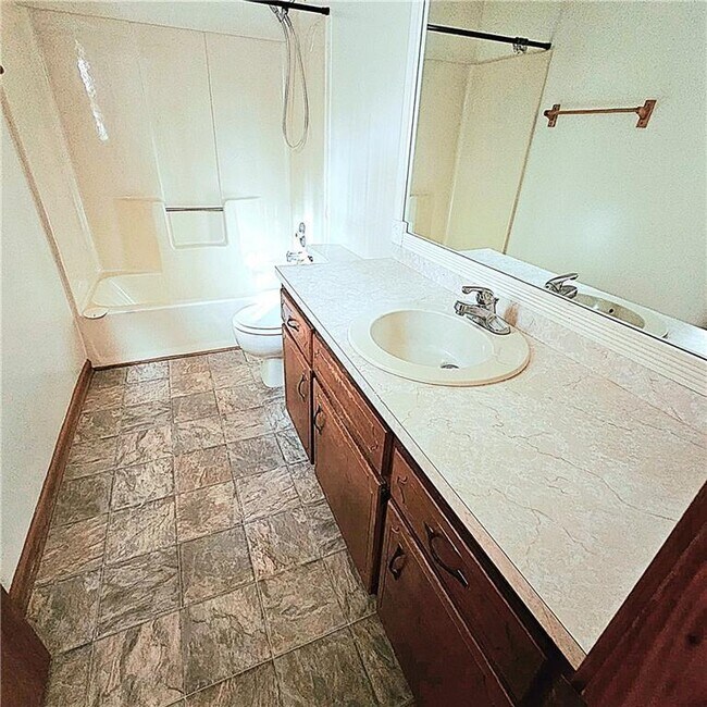 Building Photo - 1955 Morgan Trce