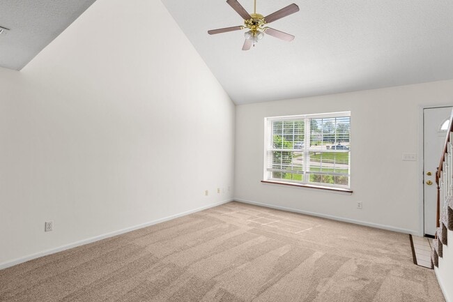 Building Photo - 5005-5007 Carrie Ridge Dr.