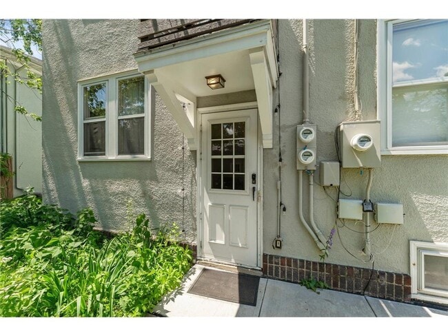 Building Photo - 4437 Vincent Ave S