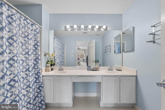 Building Photo - 164 Kendrick Pl