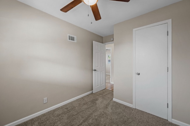 Building Photo - 210 Vest Ave