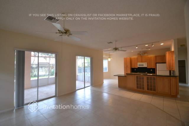 Building Photo - 2015 Portland Ave