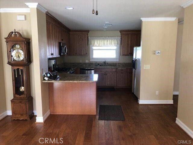 Building Photo - 41250 Gallop Ln