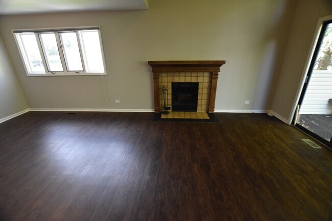 Building Photo - 1628 Prestwick Dr