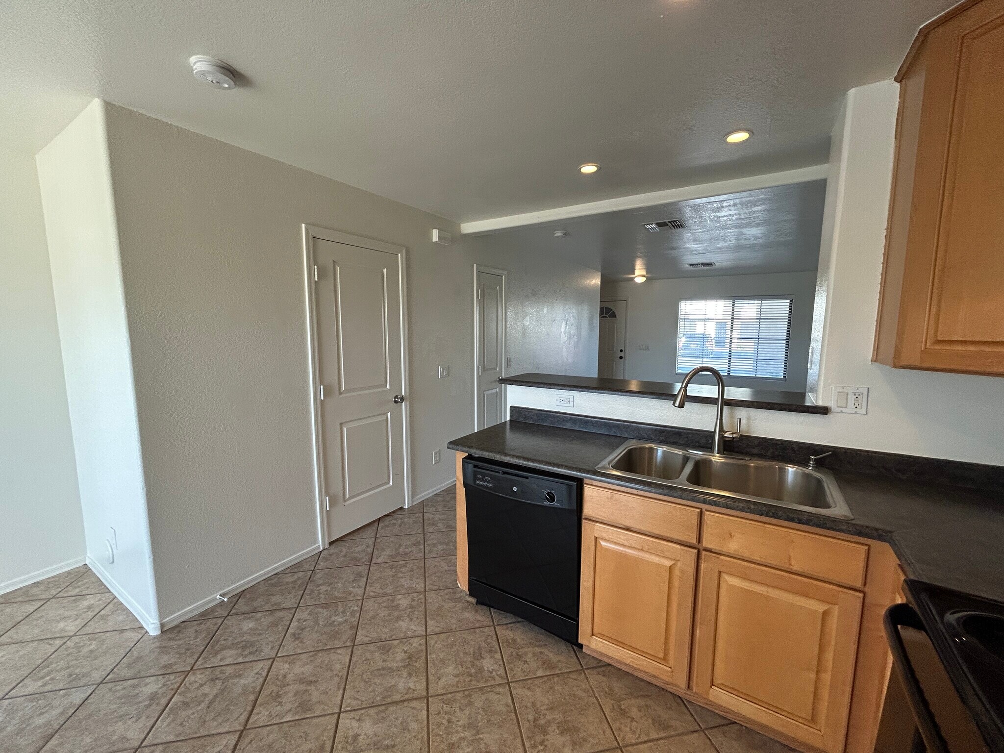 Building Photo - 7801 N 44th Dr