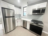 Building Photo - 3 bedroom in BRONX NY 10459