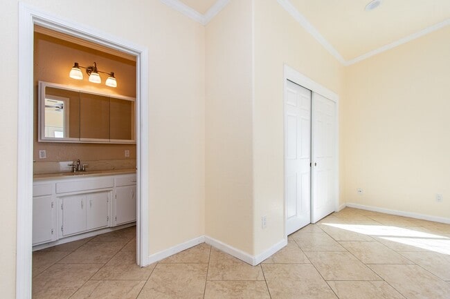 Building Photo - Coming Soon... 3 Bedroom 2 bath!