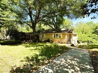 Building Photo - Beautifully Updated Decatur Home with Spacious Backyard!
Move-In Special: Get approved and move i...