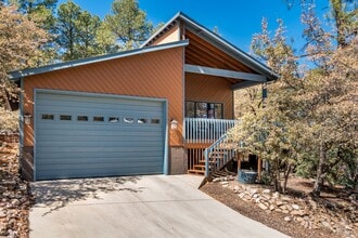Building Photo - Four Bedroom in the Pines of Prescott