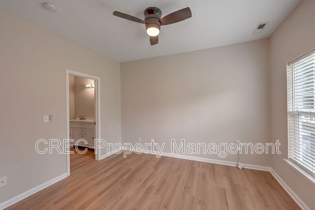 Building Photo - 184 Grand Oaks Dr