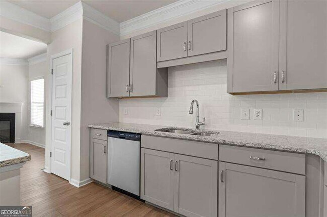 Building Photo - 10 Felton St