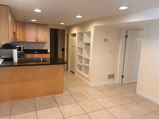 Building Photo - Annapolis Single Family Home