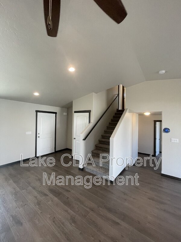 Building Photo - 12397 N Cavanaugh Dr