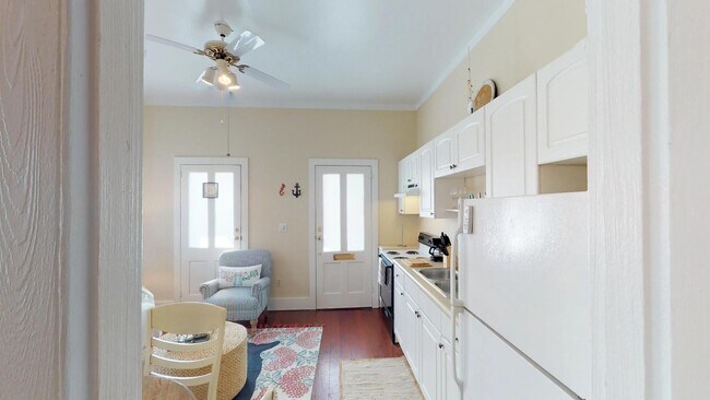 Building Photo - 12 Months Lease - 1 Bedroom, 1 Bathroom ap...