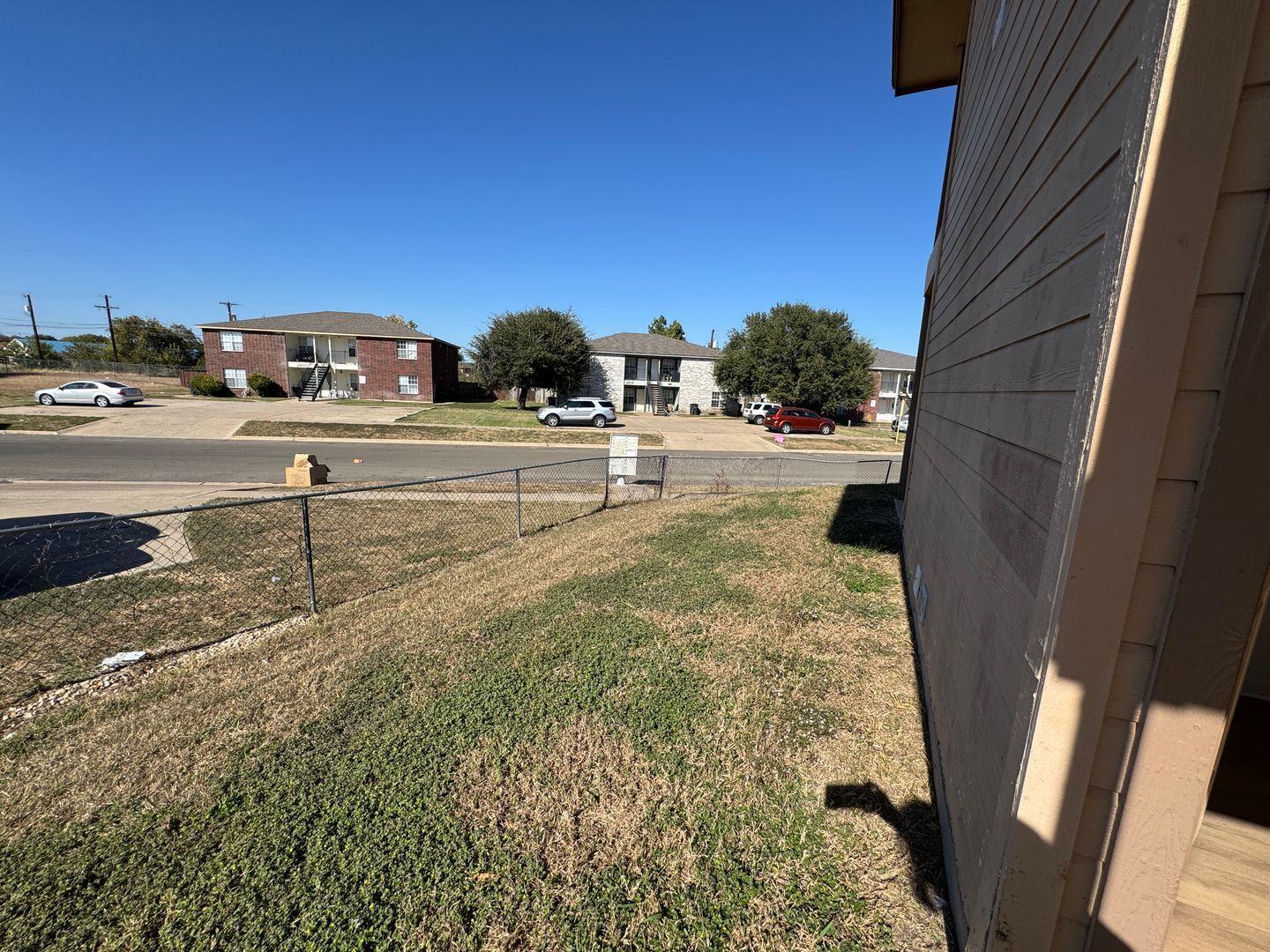 Building Photo - 3301 Barcelona Dr