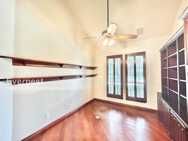 Building Photo - 3405 Grand Mesa Dr