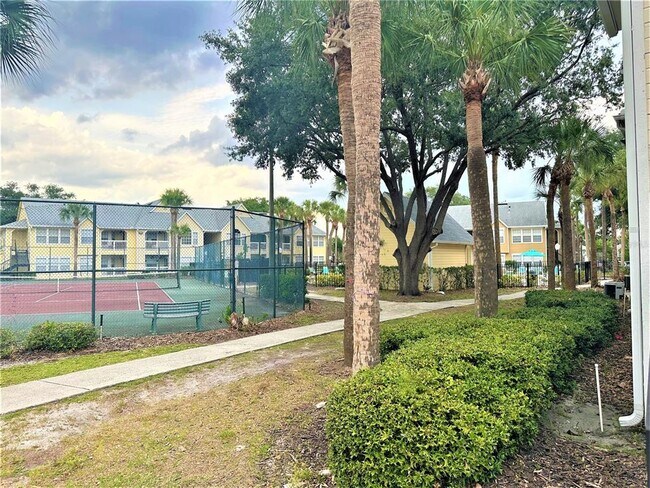 Building Photo - 1033 S Hiawassee Rd