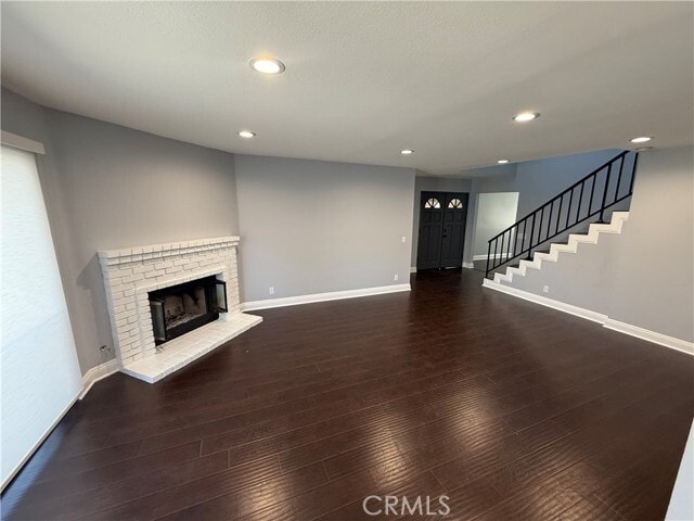 Building Photo - 2157 E Badillo St