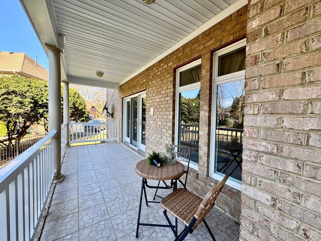 Building Photo - Ready NOW in The Reserve at Great Neck, Top-Rated Schools, Pet Friendly