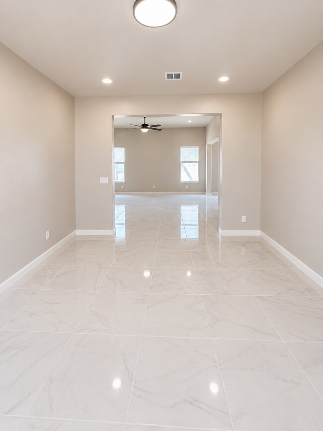 Building Photo - 12633 Middlesbrough Ave