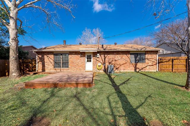 Building Photo - 714 Meadow Mead Dr