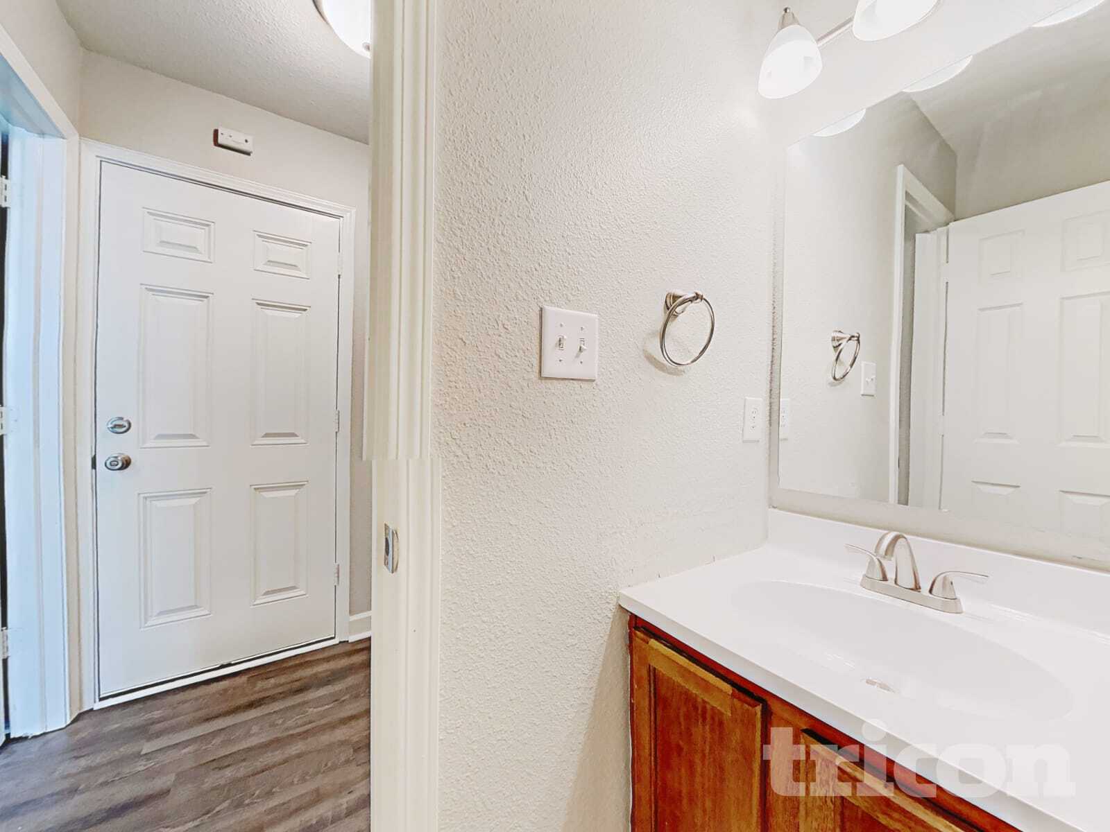 Building Photo - 11157 Fall Dr