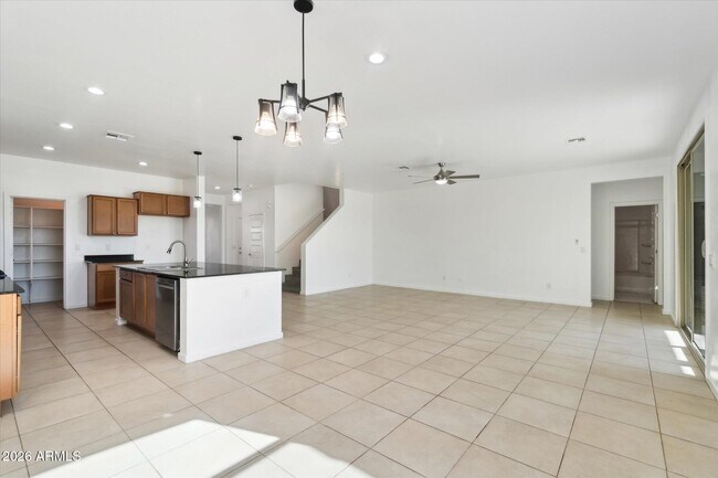 Building Photo - 37292 Yellowstone Dr