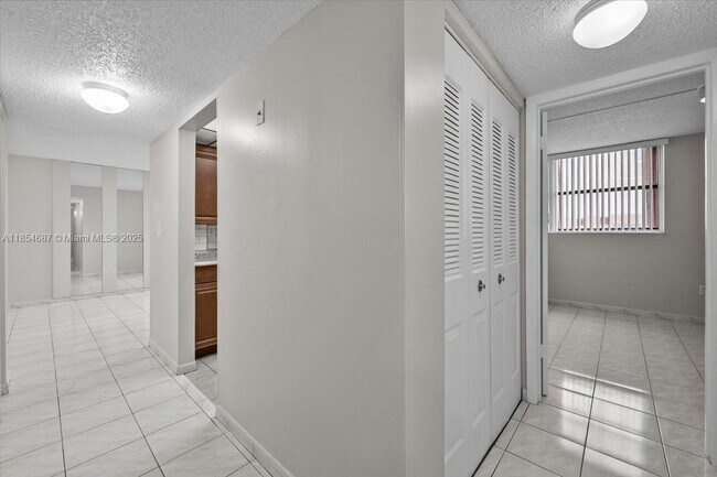 Building Photo - 9440 W Flagler St