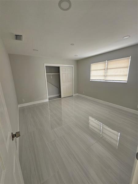 Building Photo - 4072 SW 51st St