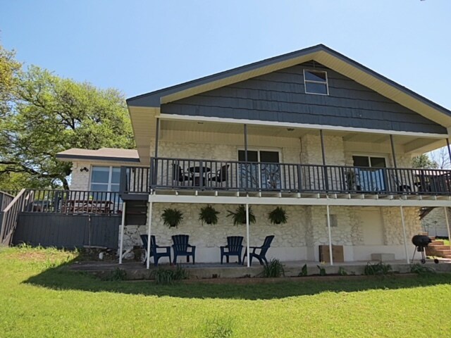 Building Photo - 4724 Lakeview Dr
